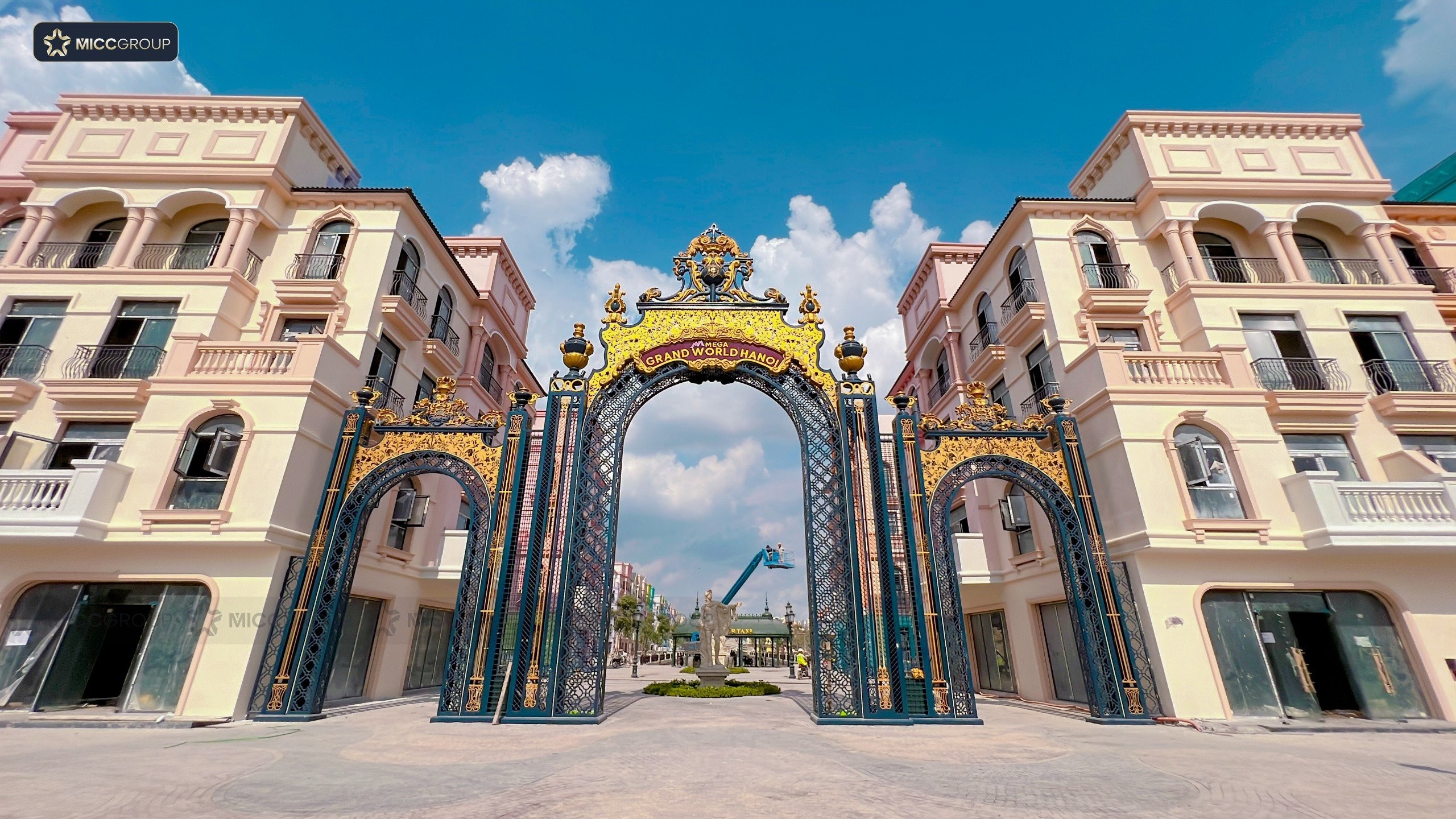 Bán căn Đẹp Shop thương mại tại Quảng trường Grand World Hà Nội - Vinhomes Ocean Park 3 giá CDT